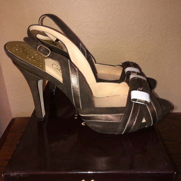 Women’s shoes - Picture 1 of 4